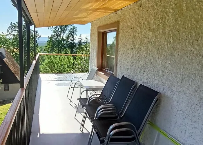 Sunny Terrace Apartment